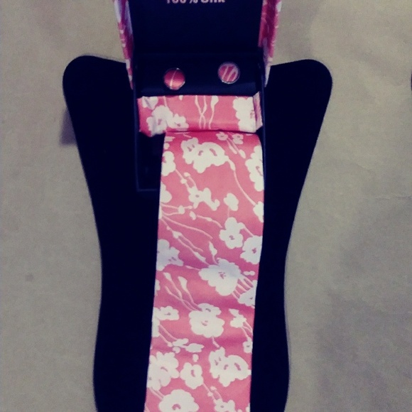 2/$20😀NEW MENS 3 PC/100% SILK TIE SET - Picture 3 of 3